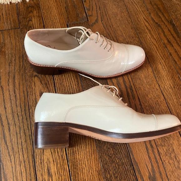 No. 6 shoes - Picture 3 of 6